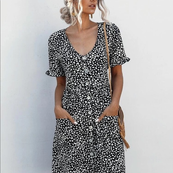 Button Dalmatian Print Dress - Picture 4 of 8